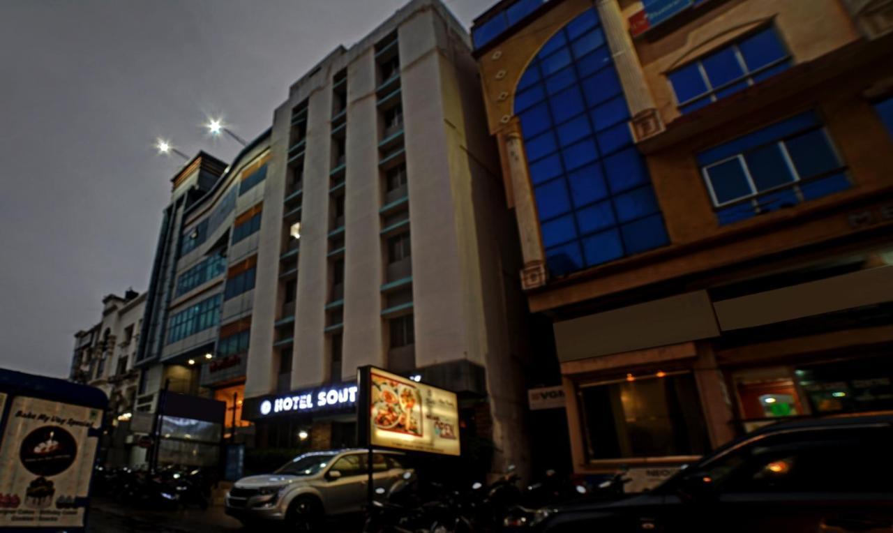 Hotel South Park Jamshedpur Bagian luar foto